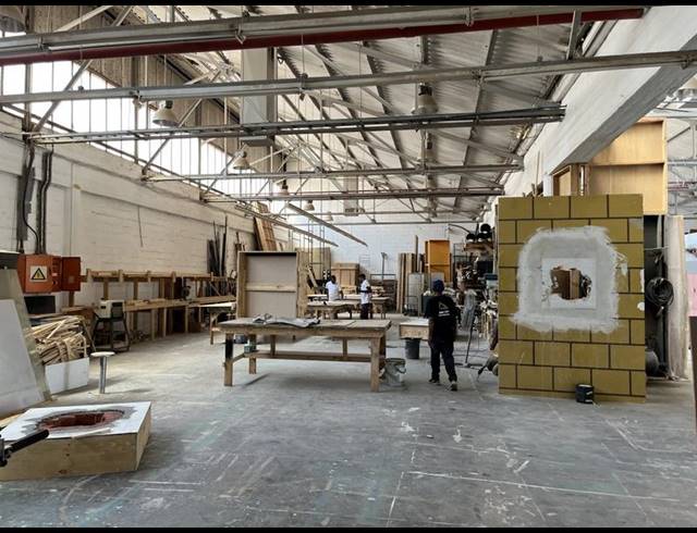 INDUSTRIAL PROPERTY TO RENT IN PAARDEN EILAND